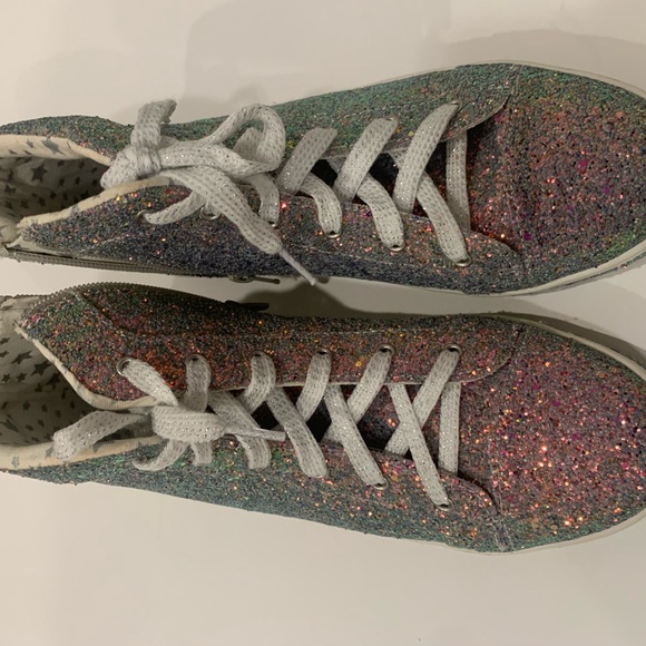 High tops - Picture 3 of 3